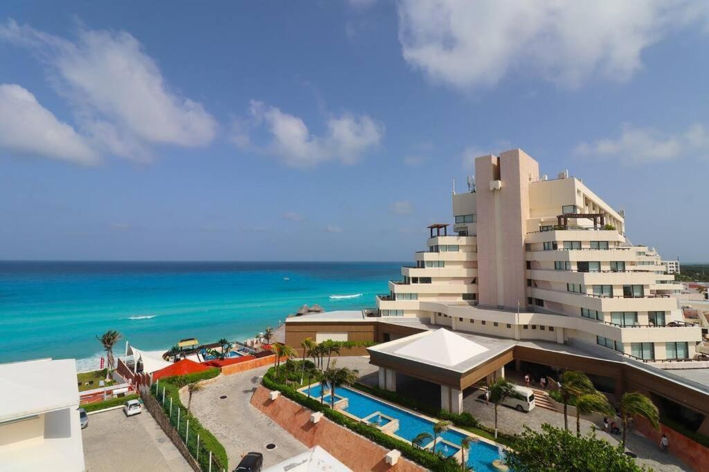 Penthouse On The Beach With Private Sea View Apartment Cancun Exterior photo