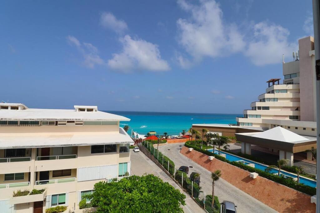 Penthouse On The Beach With Private Sea View Apartment Cancun Exterior photo